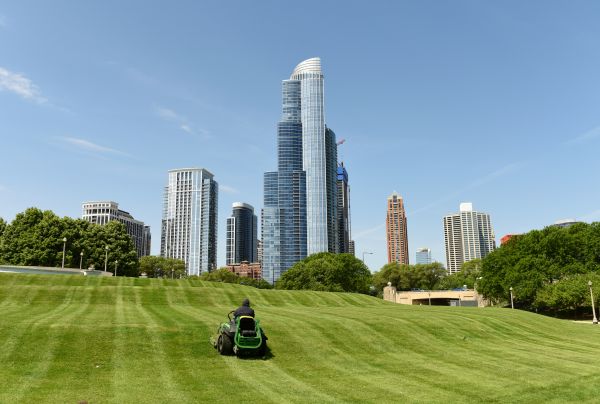Cost of Corporate Lawn Mowing in Bowling Green